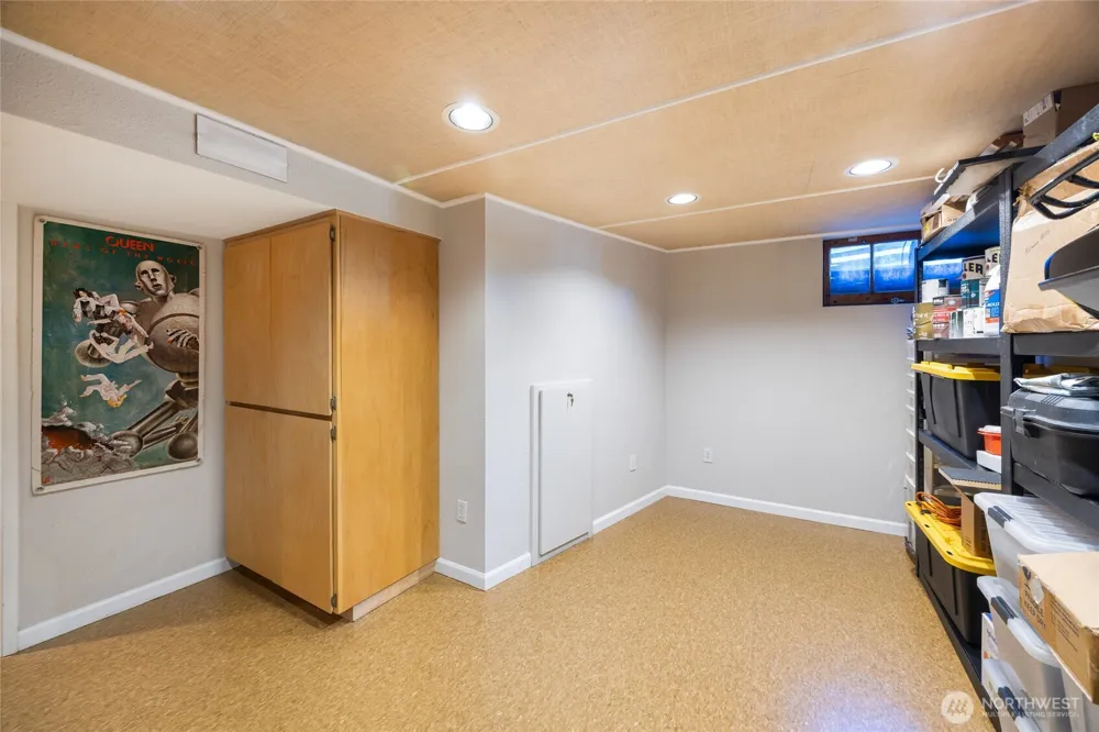 108 E 35th Street Vancouver, WA 98663