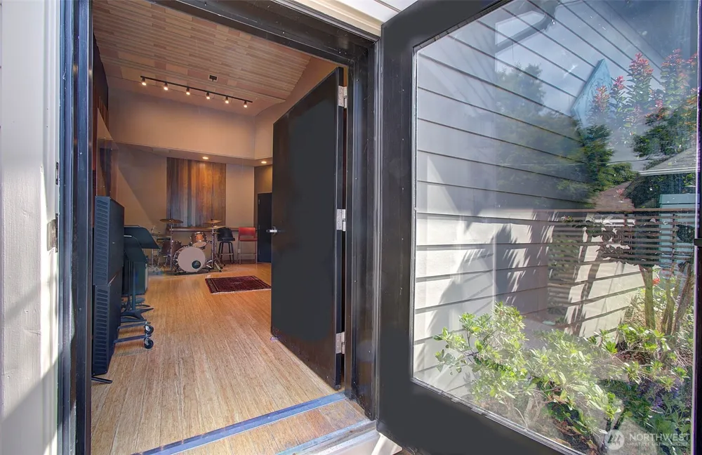 108 E 35th Street Vancouver, WA 98663
