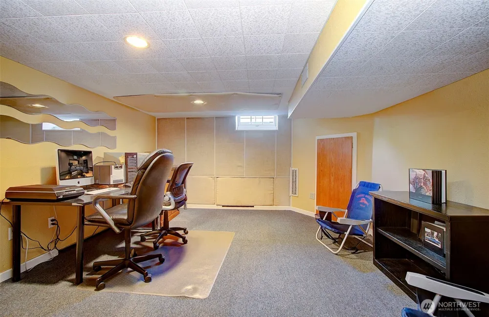 108 E 35th Street Vancouver, WA 98663