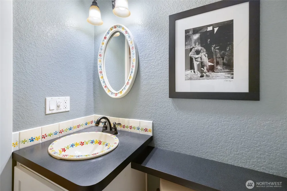 108 E 35th Street Vancouver, WA 98663