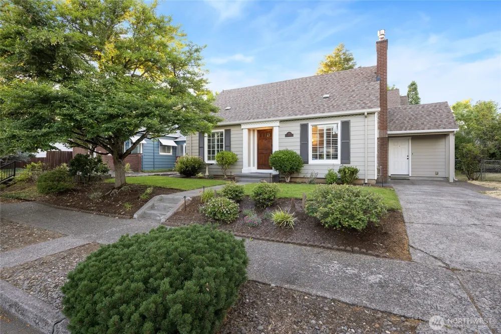 108 E 35th Street Vancouver, WA 98663
