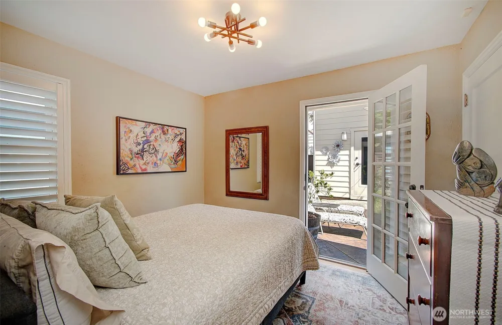 108 E 35th Street Vancouver, WA 98663