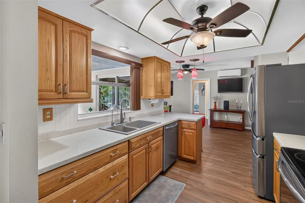 2221 COLONIAL DRIVE Dunedin, FL 34698