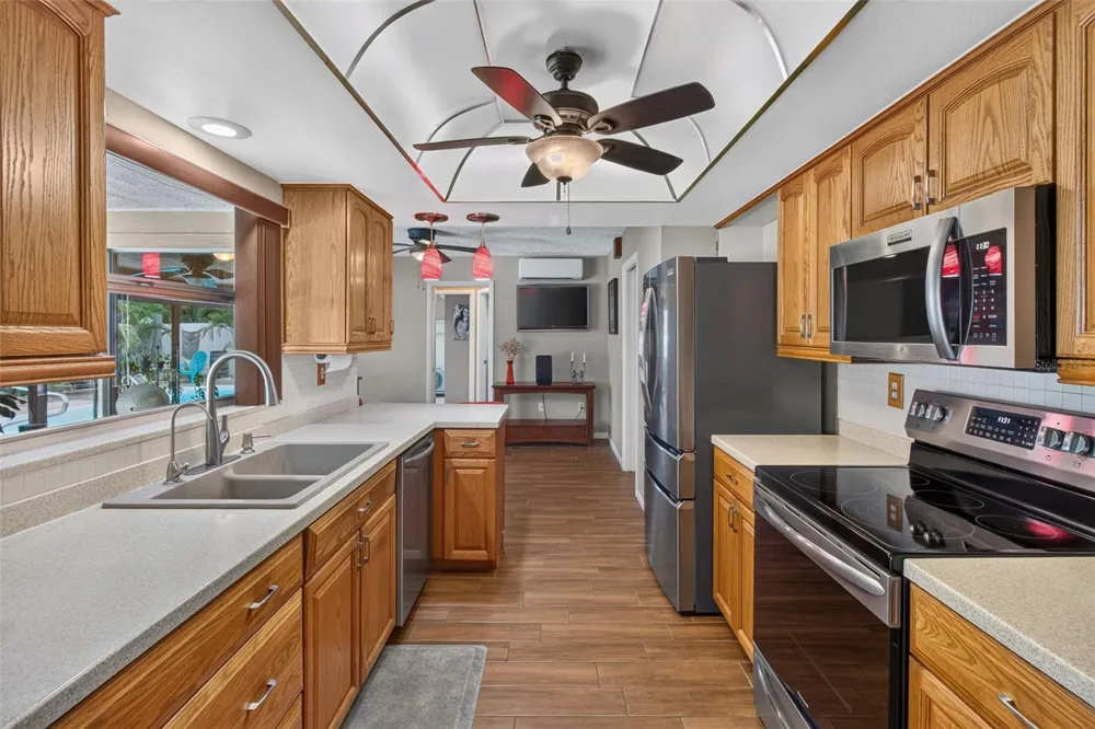 2221 COLONIAL DRIVE Dunedin, FL 34698