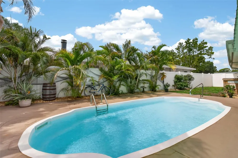 2221 COLONIAL DRIVE Dunedin, FL 34698