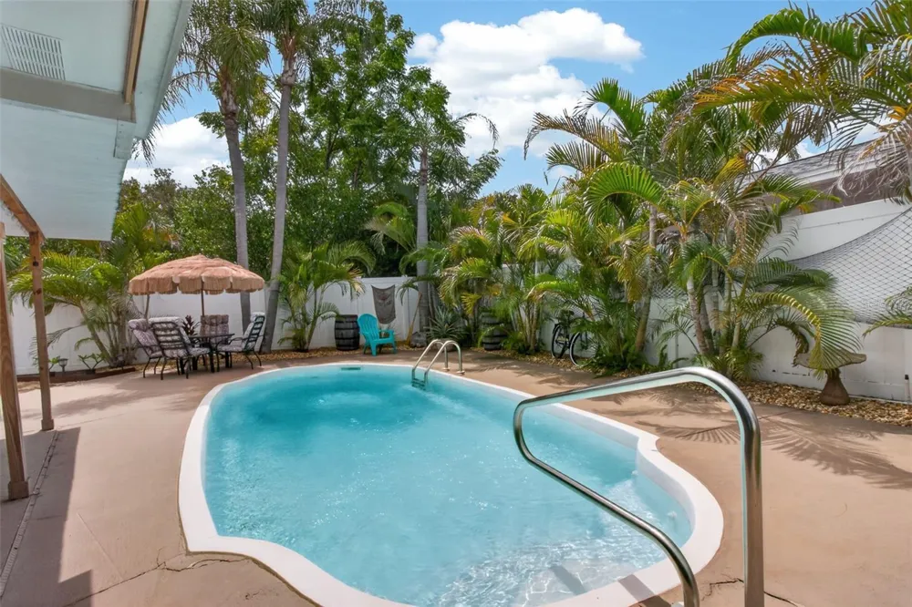 2221 COLONIAL DRIVE Dunedin, FL 34698