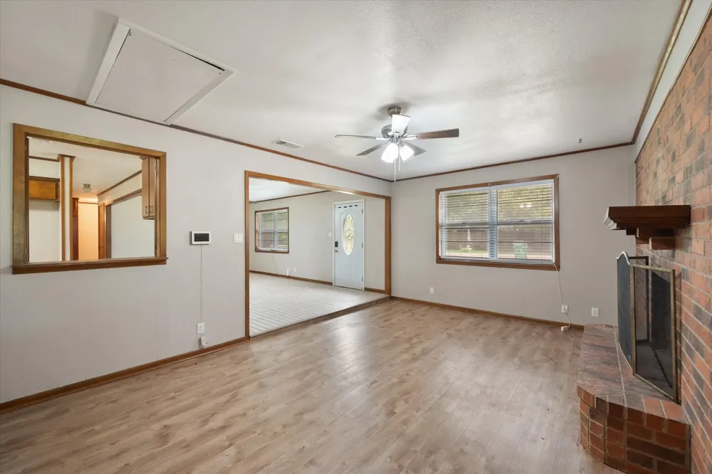 701 Kelly Street Fairfield, TX 75840