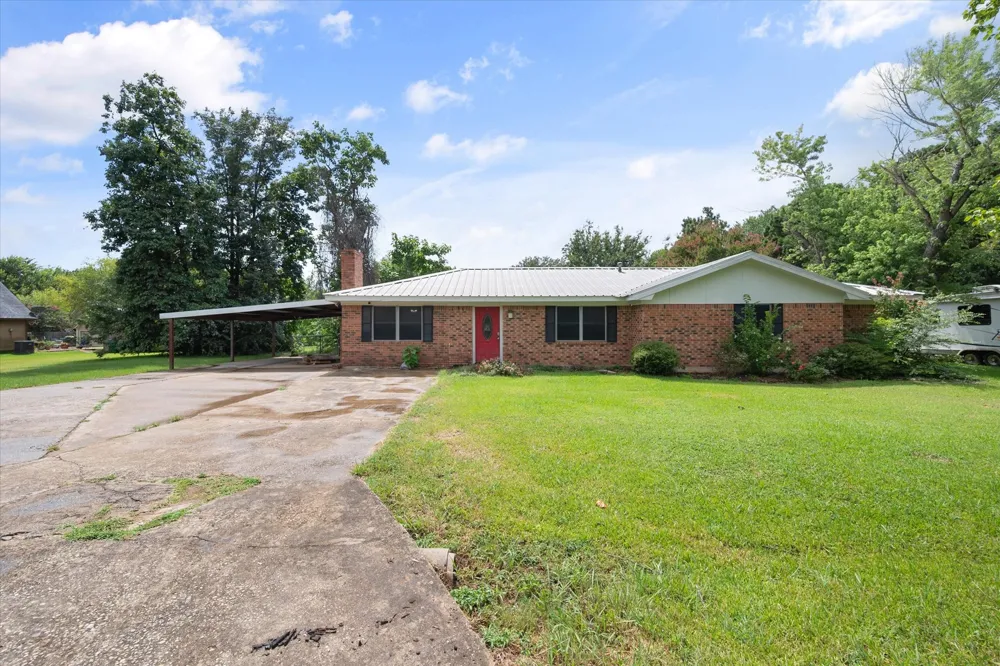 701 Kelly Street Fairfield, TX 75840