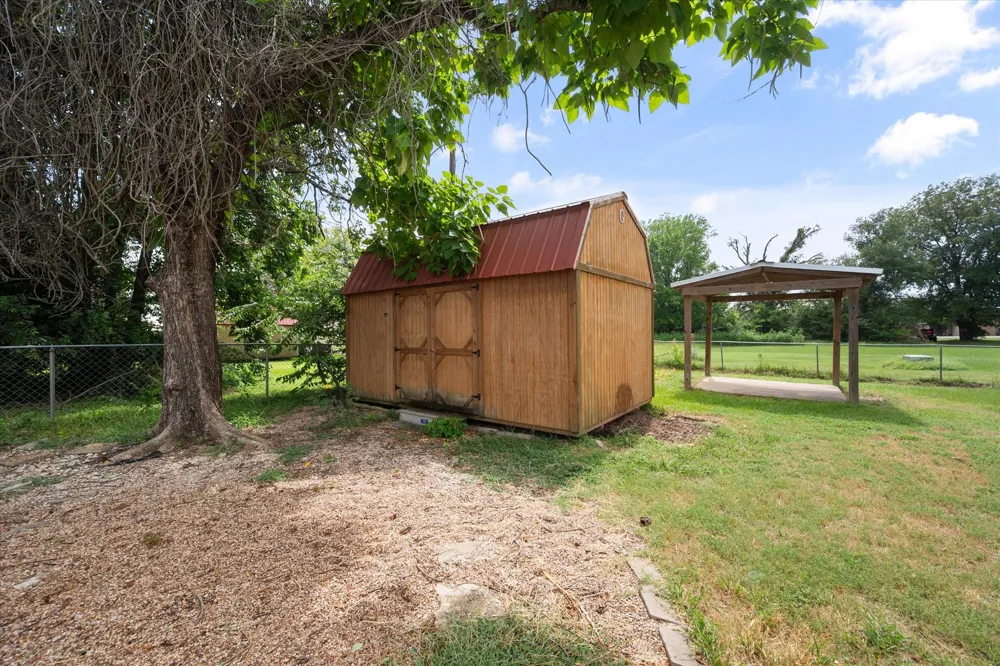 701 Kelly Street Fairfield, TX 75840