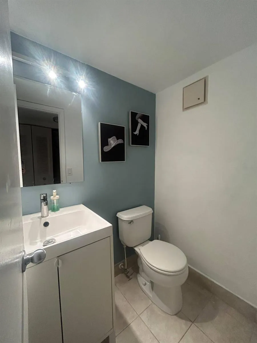 138 Markham G Deerfield Beach, FL 33442