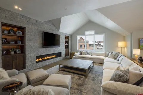 670 Mountain Village Boulevard #R7