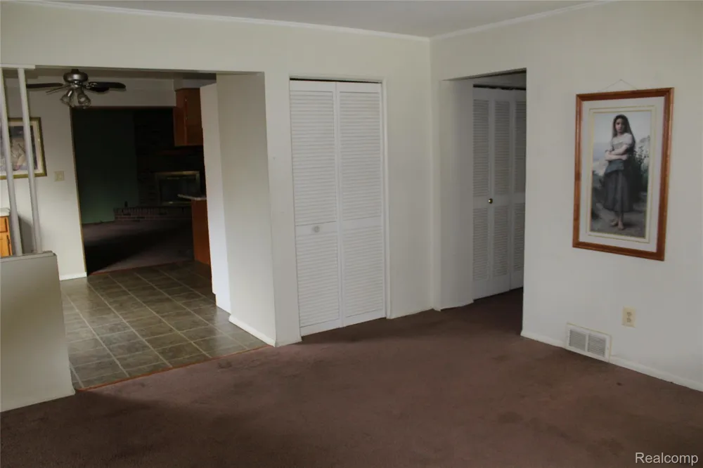 11717 Tecumseh Redford Charter Township, MI 48239
