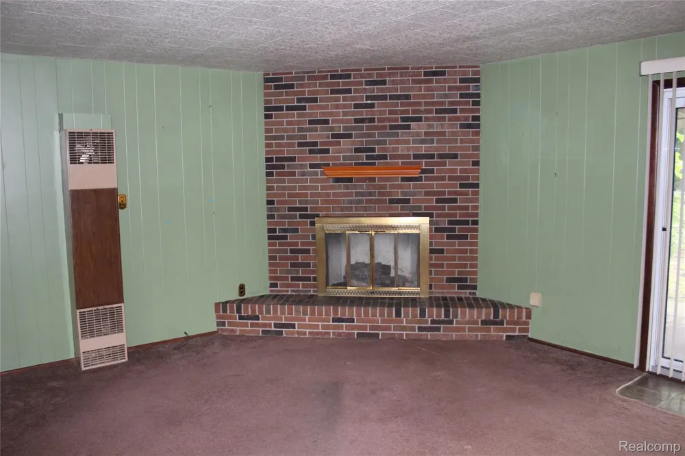 11717 Tecumseh Redford Charter Township, MI 48239