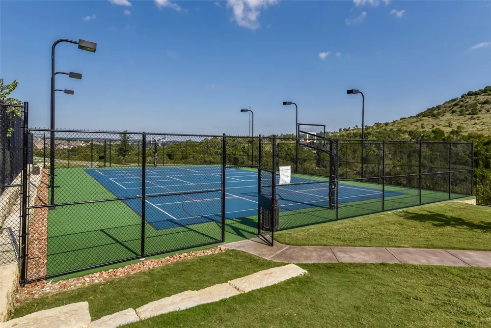 17801 Dufour Drive Austin, TX 78738