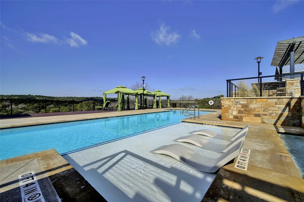 17801 Dufour Drive Austin, TX 78738