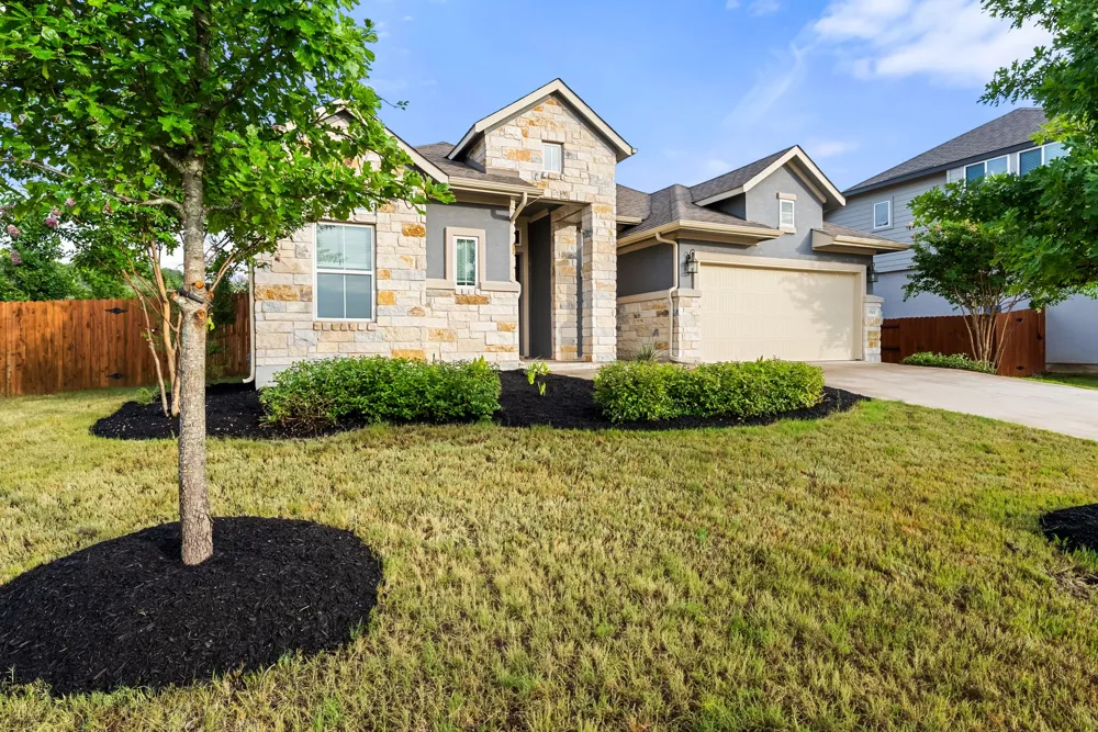 17801 Dufour Drive Austin, TX 78738