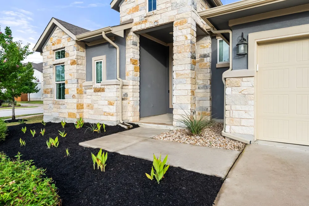 17801 Dufour Drive Austin, TX 78738