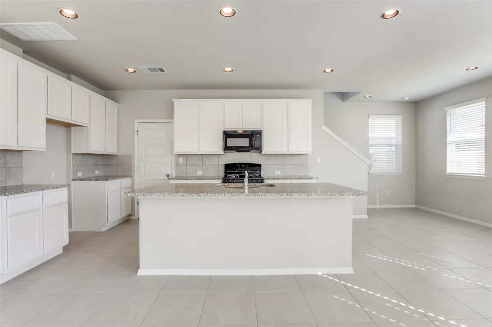 140 Living Reef Drive Maxwell, TX 78656