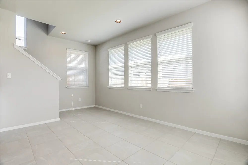 140 Living Reef Drive Maxwell, TX 78656