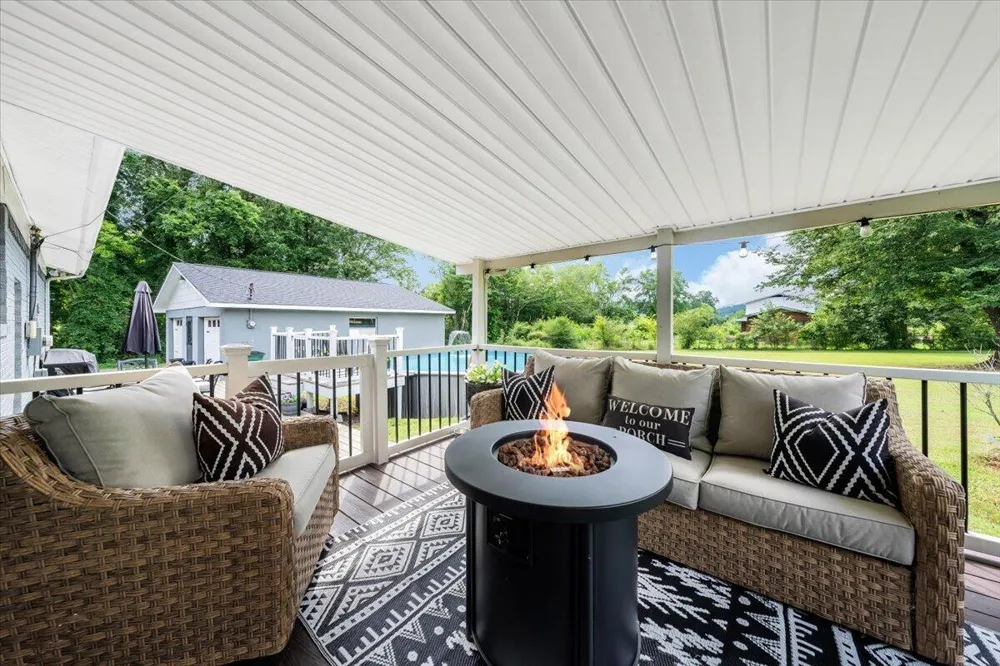 593 Dover Road Jasper, TN 37347