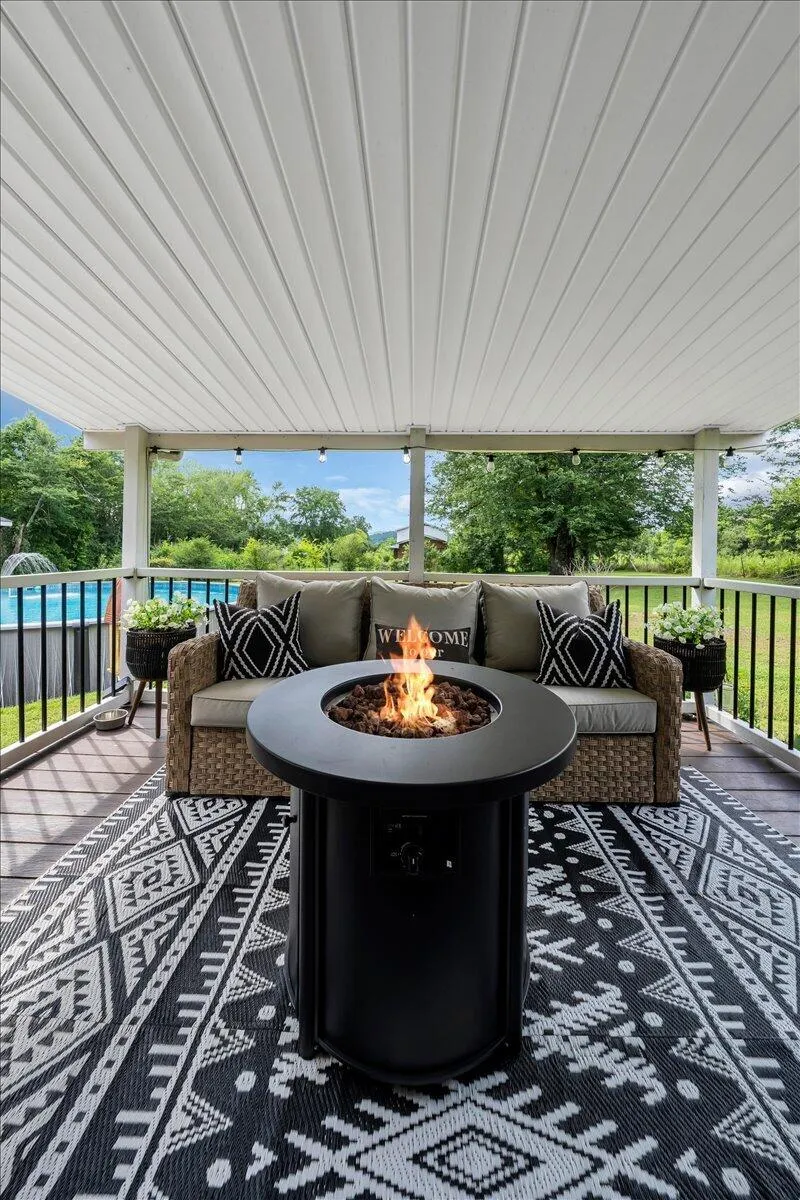 593 Dover Road Jasper, TN 37347