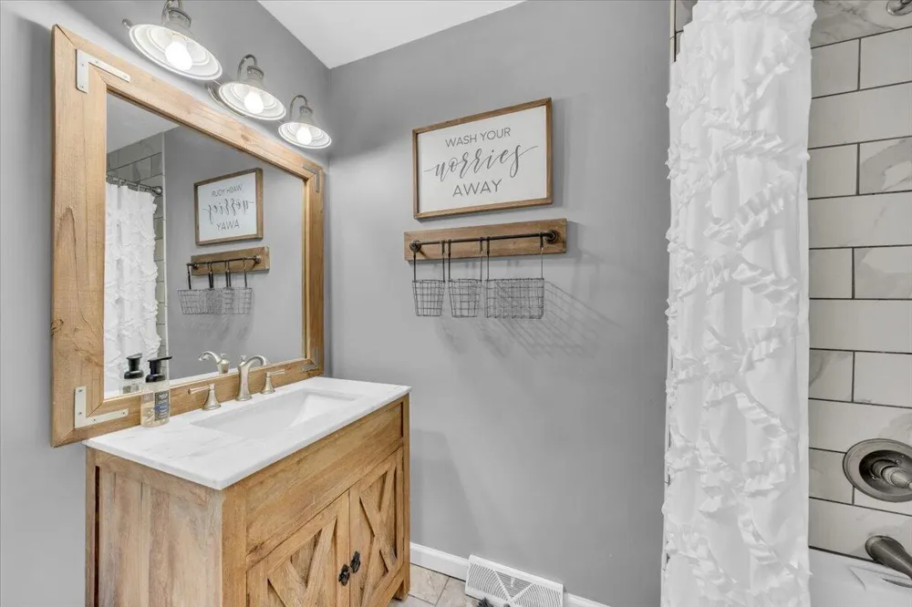 593 Dover Road Jasper, TN 37347