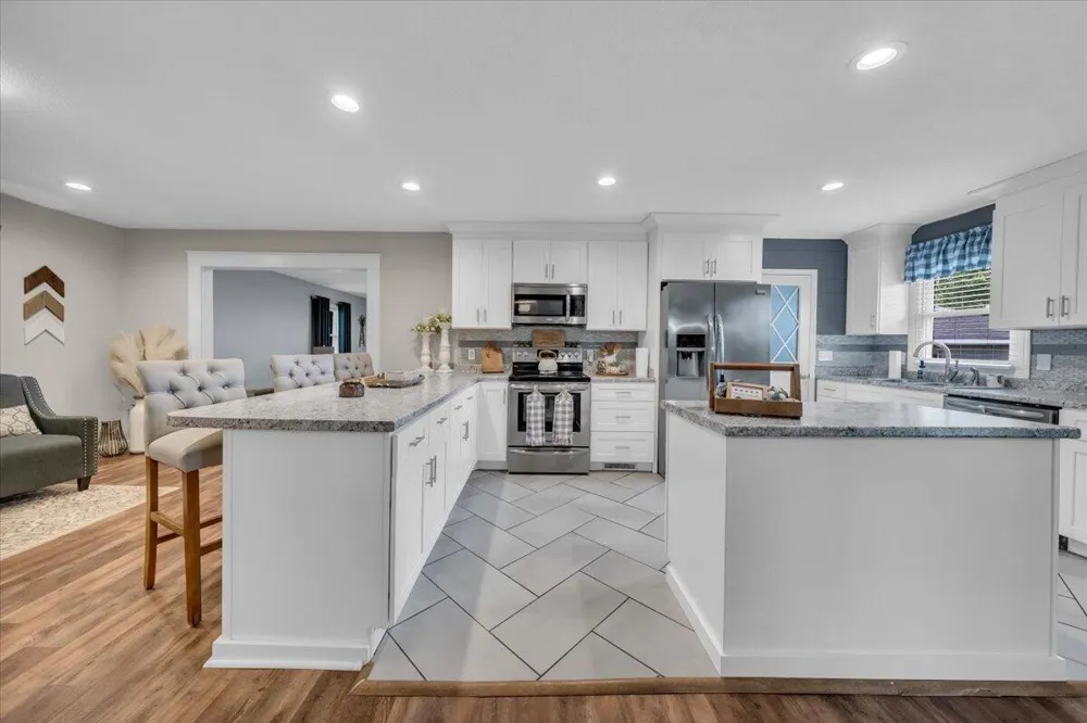 593 Dover Road Jasper, TN 37347