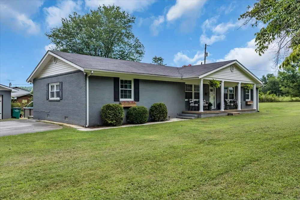 593 Dover Road Jasper, TN 37347