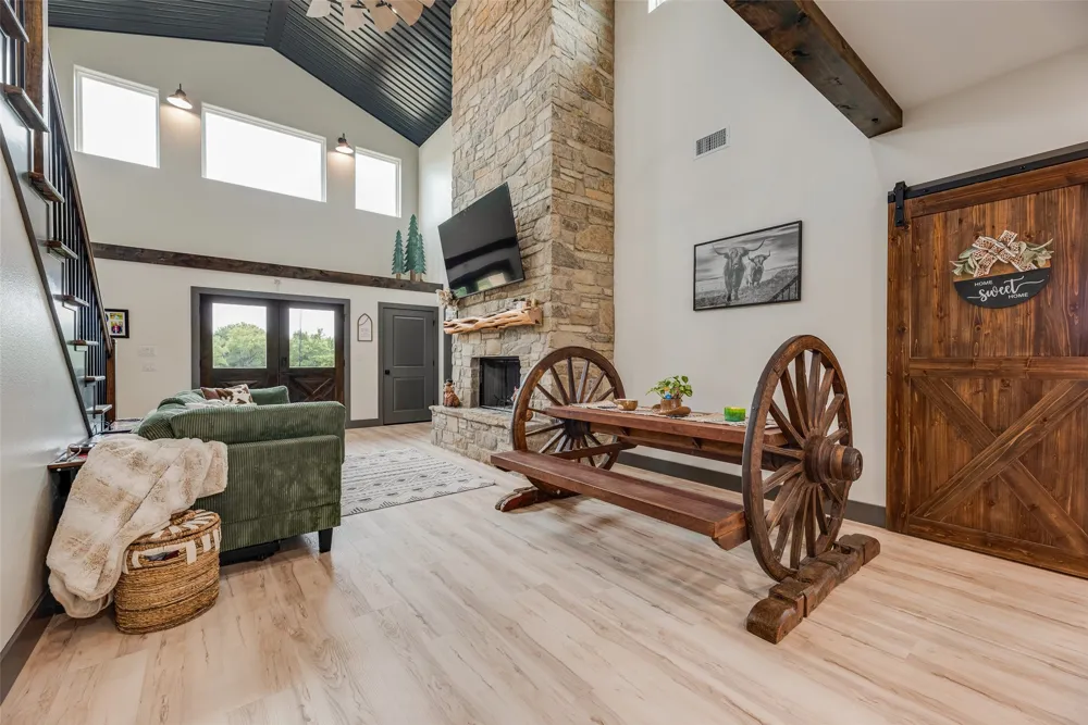 9924 NW County Road 2221 Barry, TX 75102