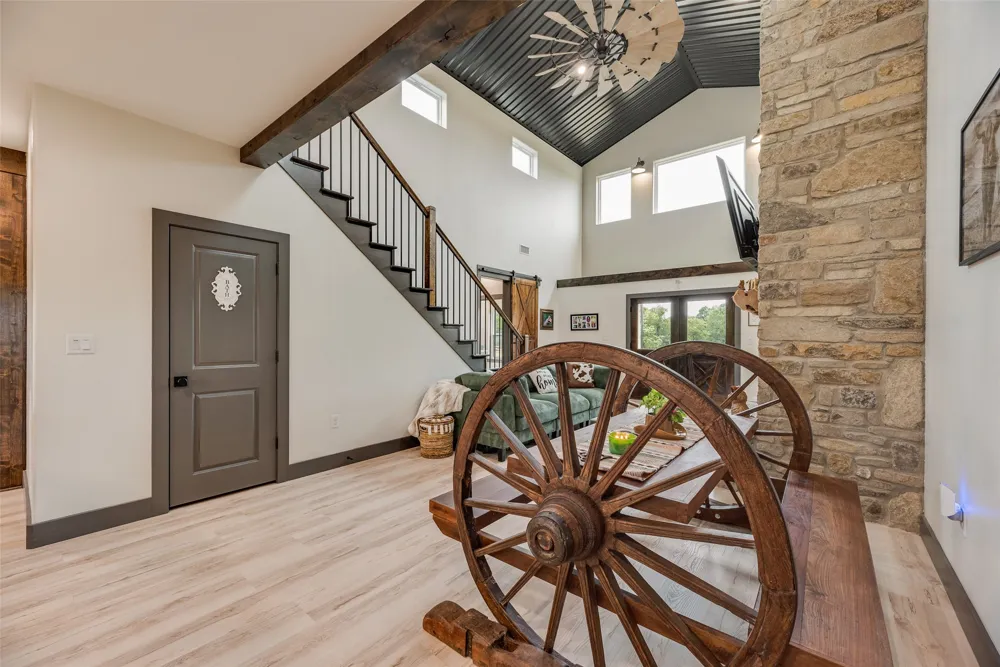 9924 NW County Road 2221 Barry, TX 75102