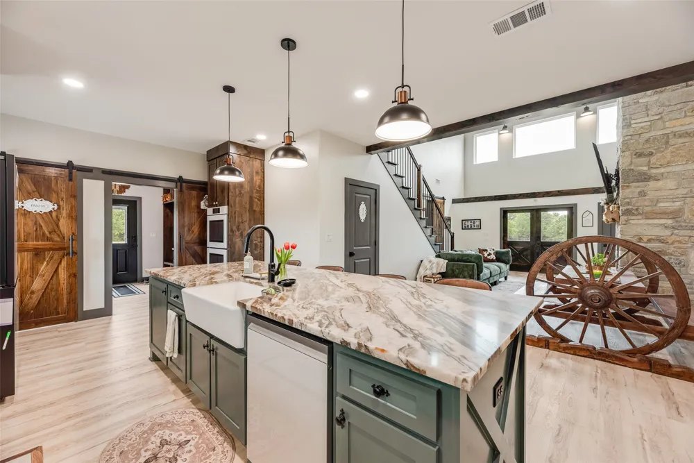 9924 NW County Road 2221 Barry, TX 75102