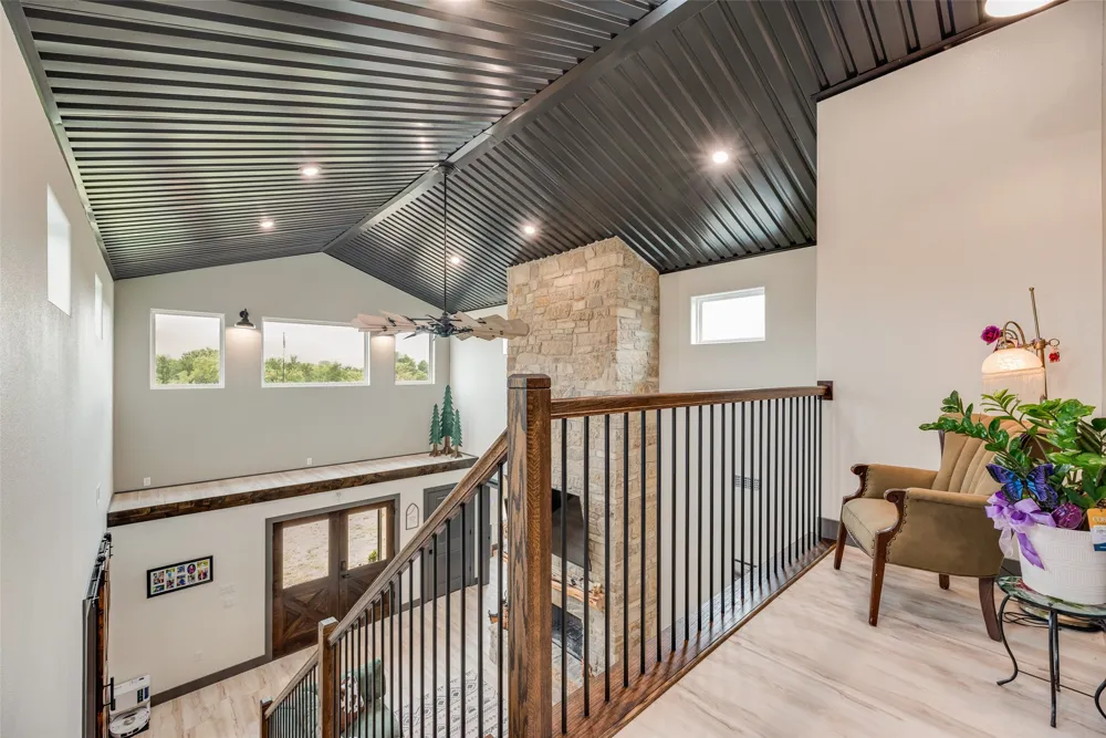 9924 NW County Road 2221 Barry, TX 75102