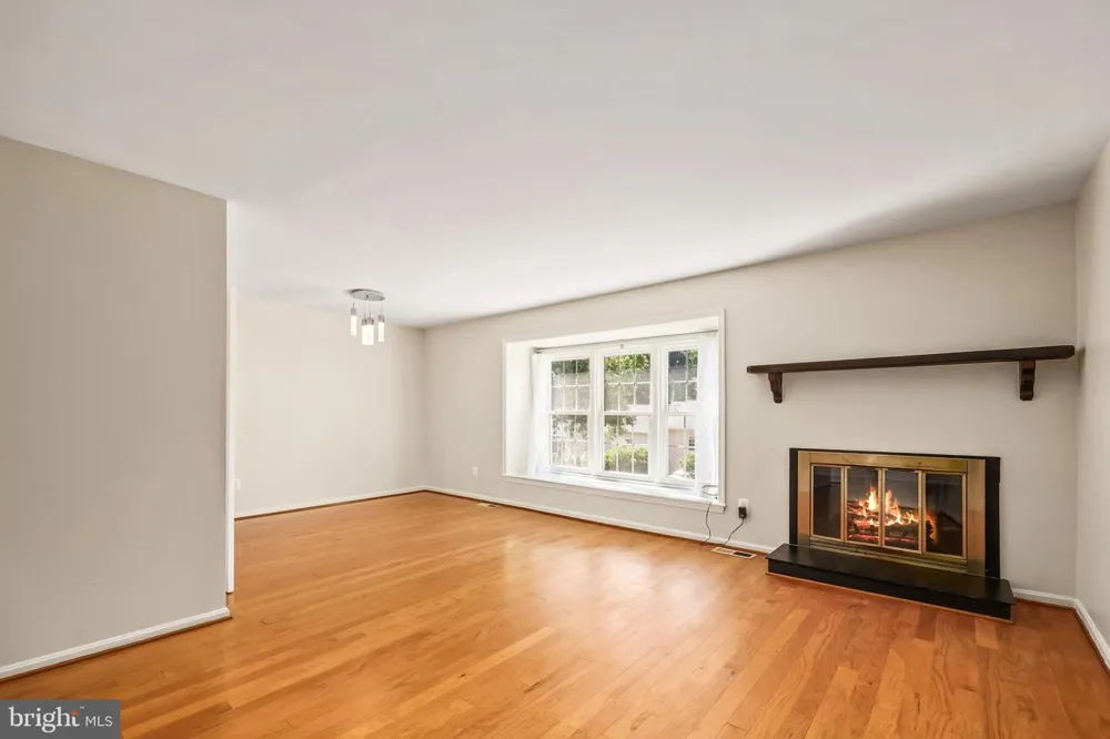 5409 RIVERBOAT WAY Fairfax, VA 22032