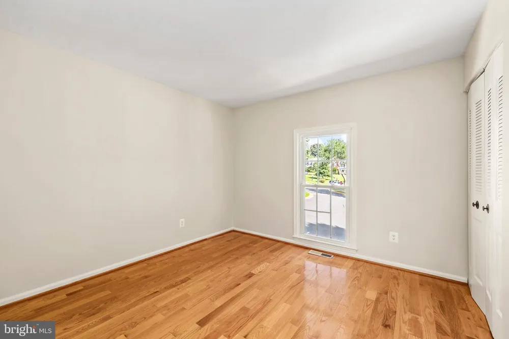 5409 RIVERBOAT WAY Fairfax, VA 22032