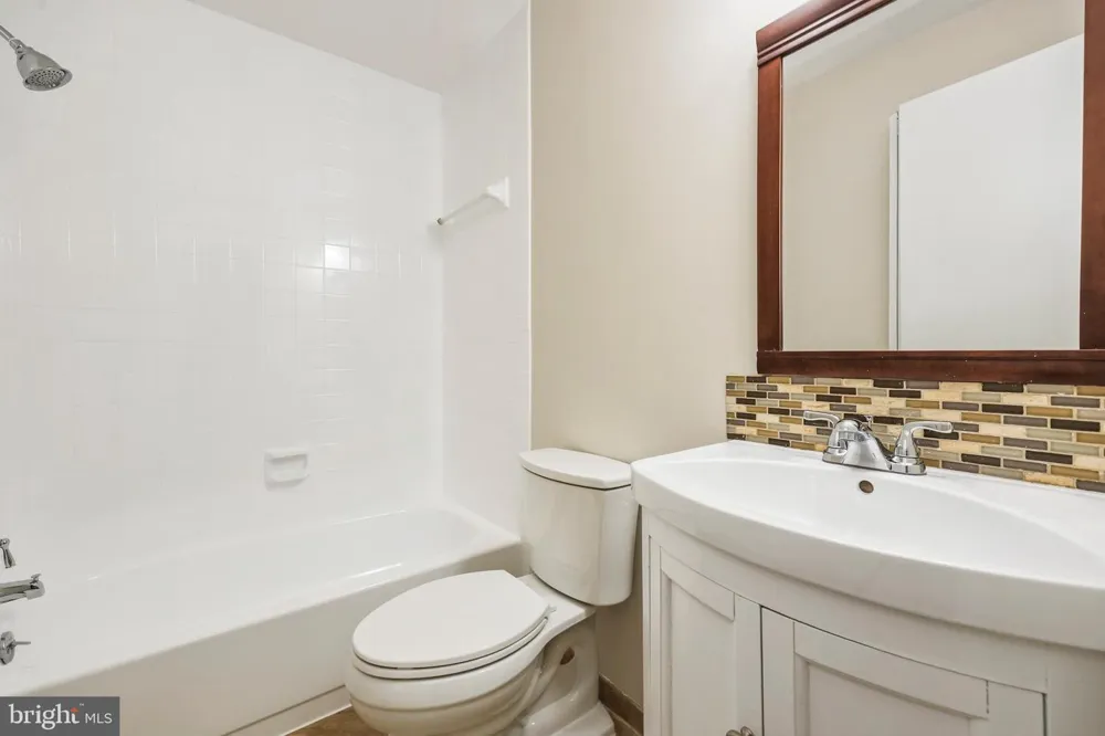 5409 RIVERBOAT WAY Fairfax, VA 22032