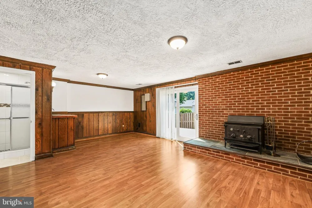 5409 RIVERBOAT WAY Fairfax, VA 22032