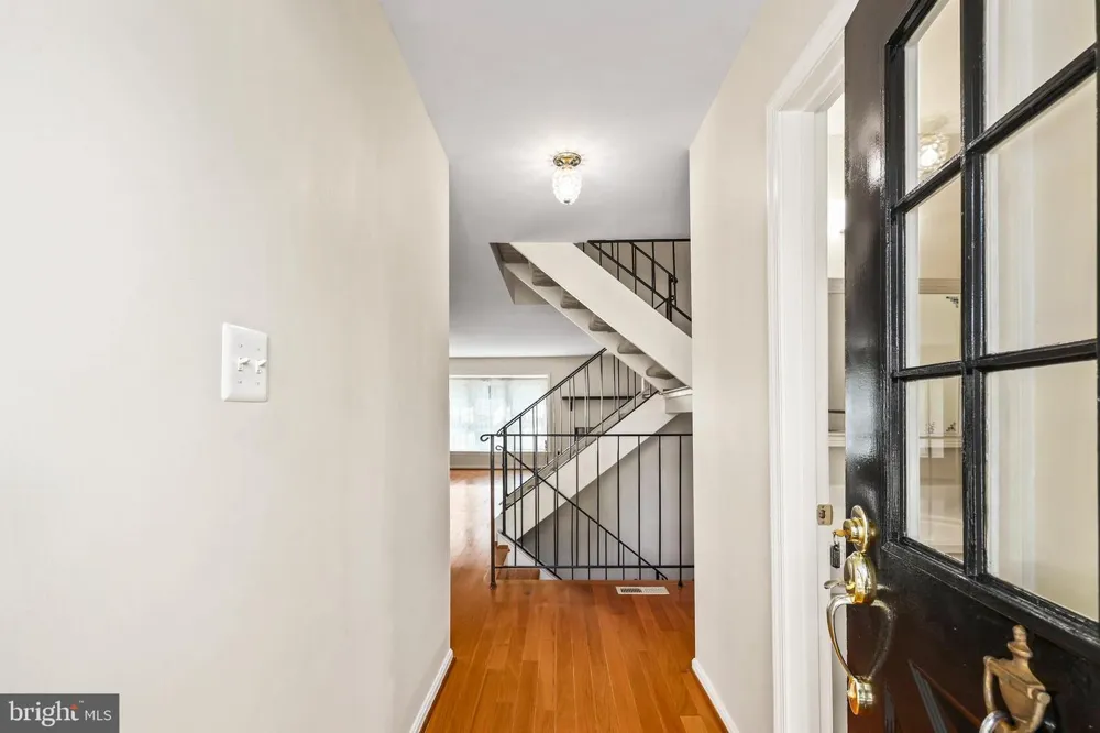 5409 RIVERBOAT WAY Fairfax, VA 22032
