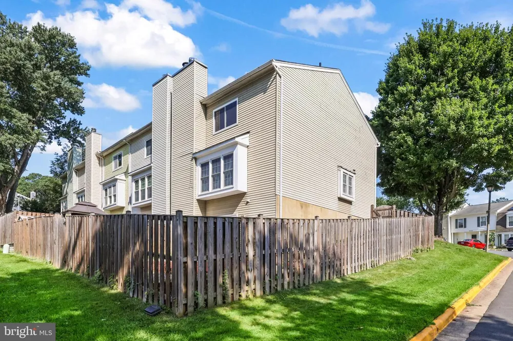 5409 RIVERBOAT WAY Fairfax, VA 22032
