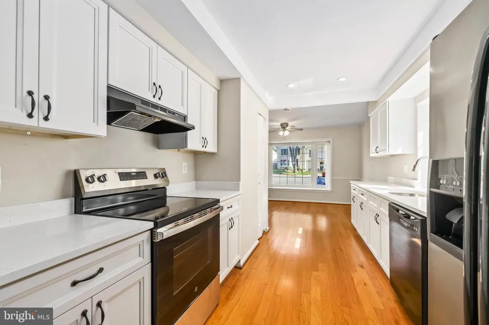 5409 RIVERBOAT WAY Fairfax, VA 22032