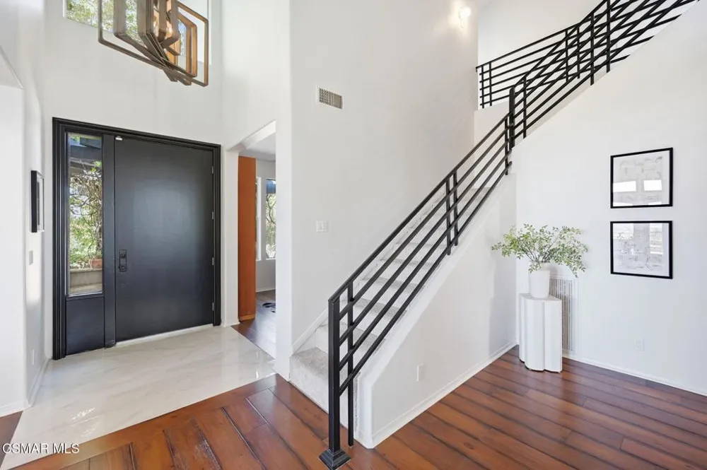 419 Helga Court Newbury Park, CA 91320