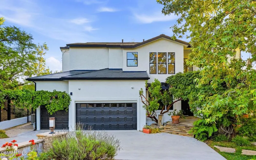 419 Helga Court Newbury Park, CA 91320