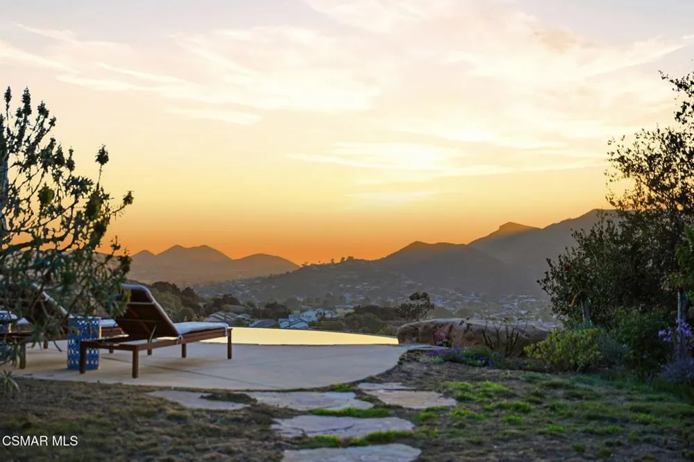 419 Helga Court Newbury Park, CA 91320