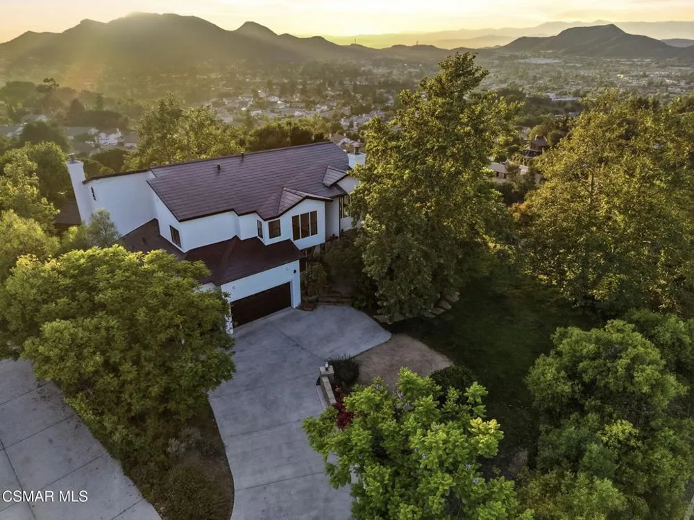 419 Helga Court Newbury Park, CA 91320