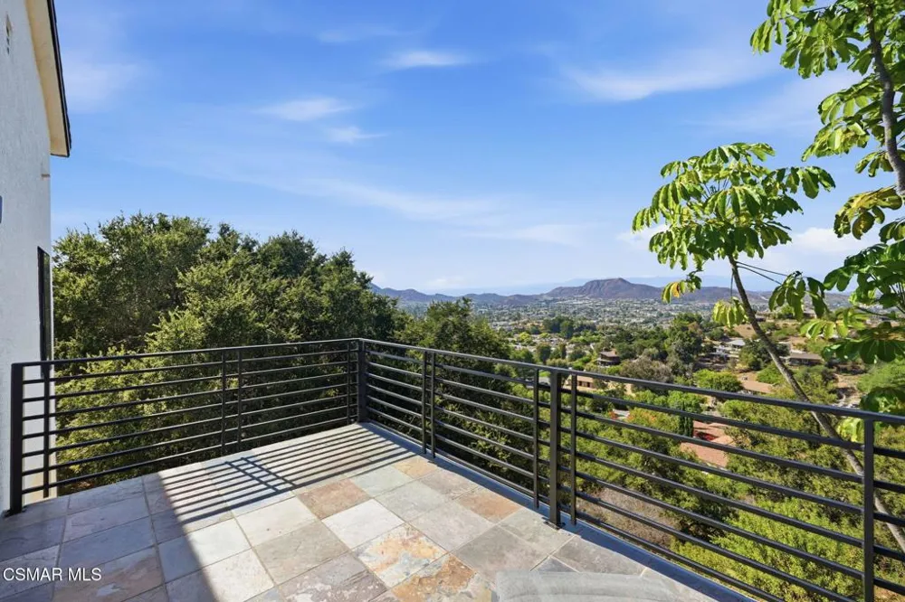 419 Helga Court Newbury Park, CA 91320
