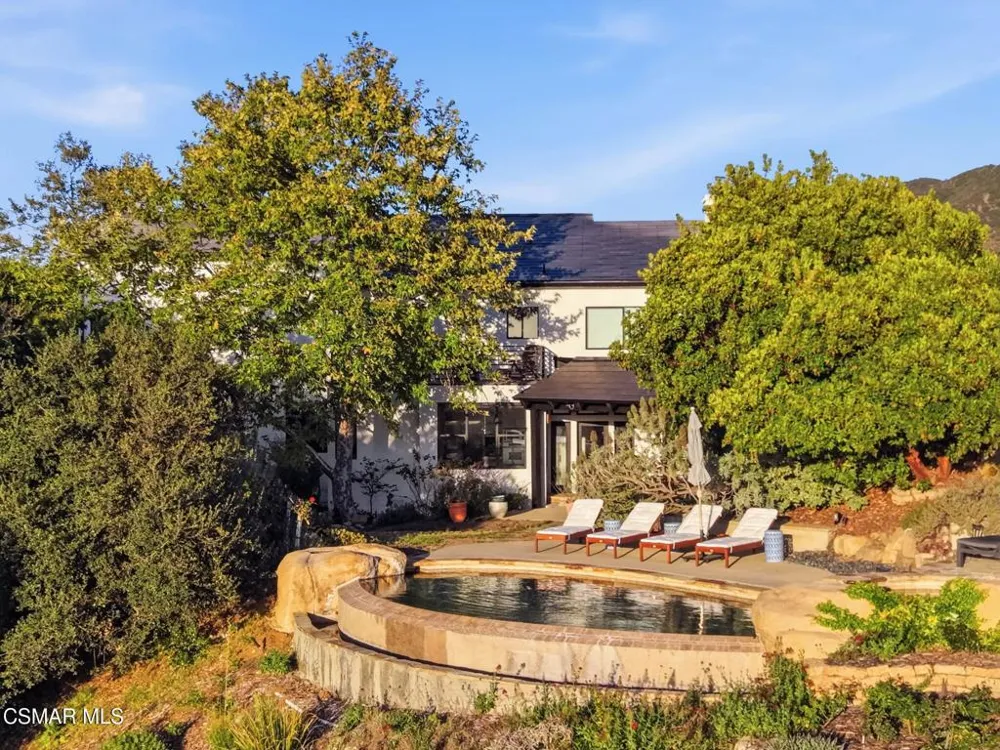 419 Helga Court Newbury Park, CA 91320