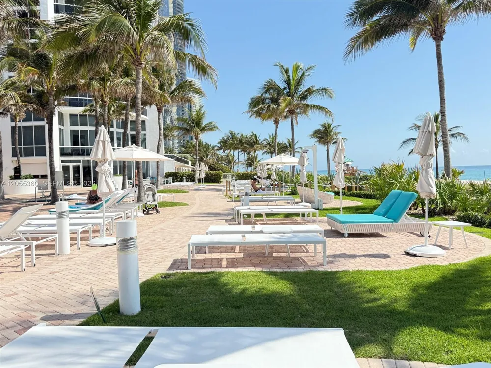18101 Collins Ave #1605 Sunny Isles Beach, FL 33160