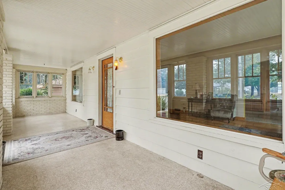 116 W Wheaton Avenue Clare City, MI 48618