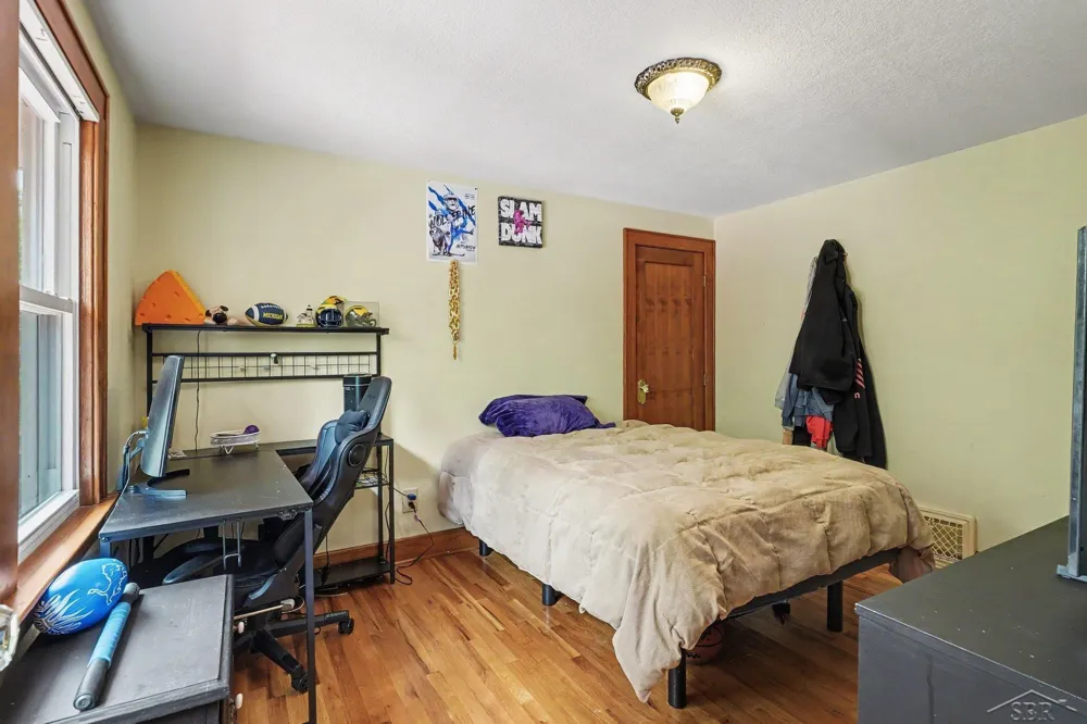 116 W Wheaton Avenue Clare City, MI 48618