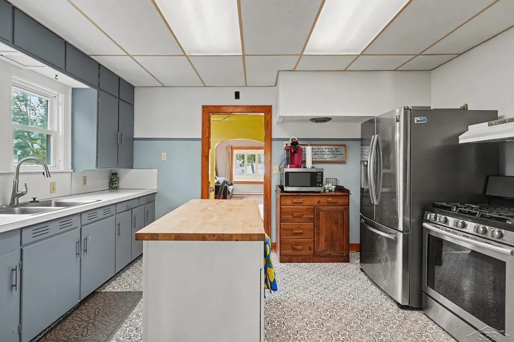 116 W Wheaton Avenue Clare City, MI 48618