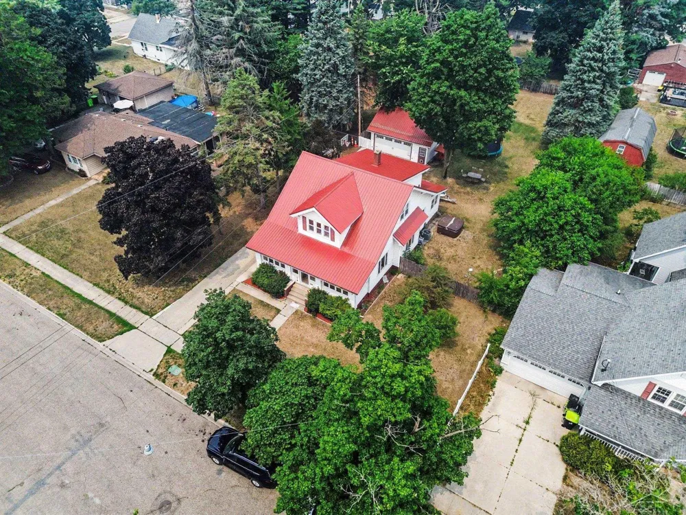 116 W Wheaton Avenue Clare City, MI 48618